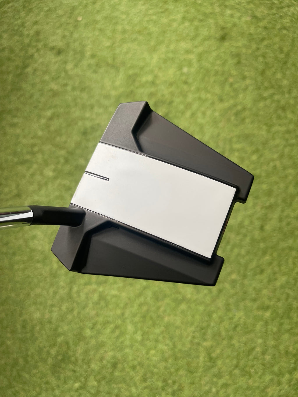 Odyssey White Hot TWELVE s putter 34”