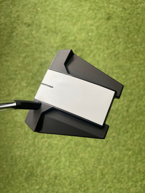Odyssey White Hot TWELVE s putter 34”