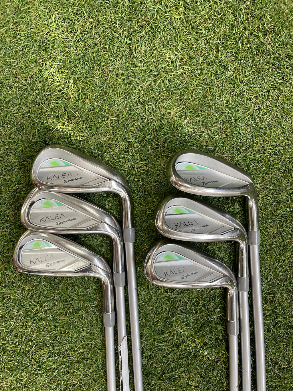 TaylorMade Kalea Ijzerset 6-9, Pw, Sw