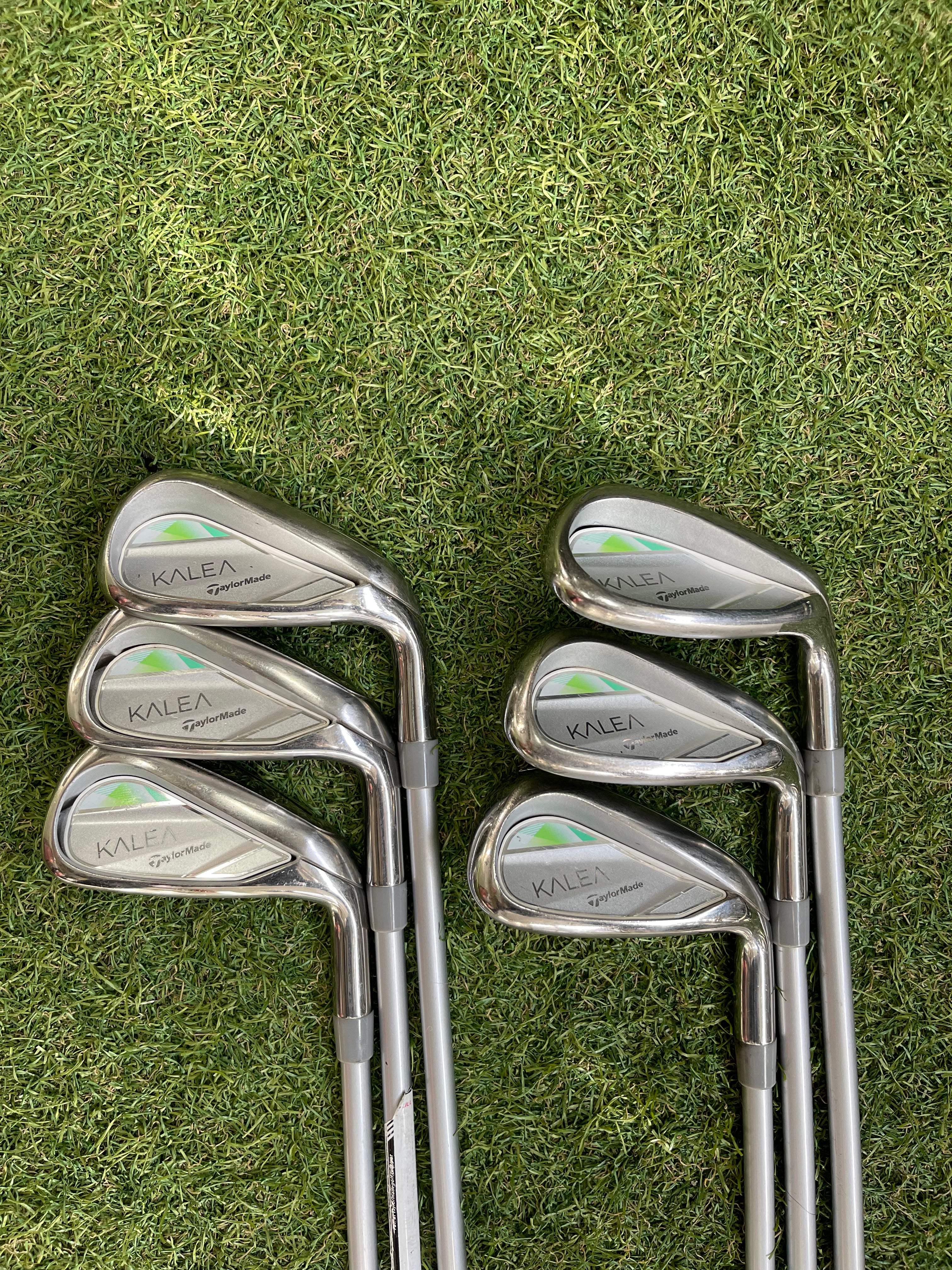 TaylorMade Kalea Ijzerset 6-9, Pw, Sw