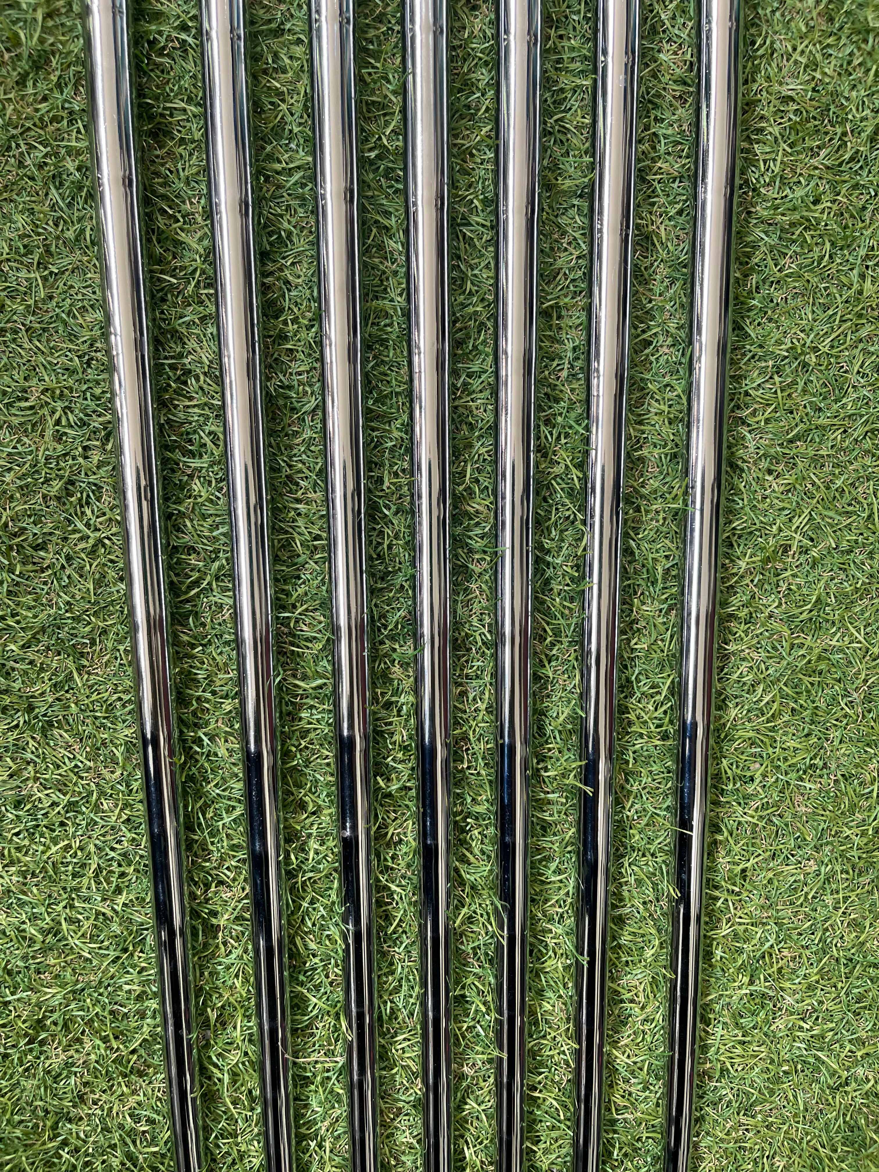 TaylorMade SIM2 Max ijzerset 5 t/m pw + sw