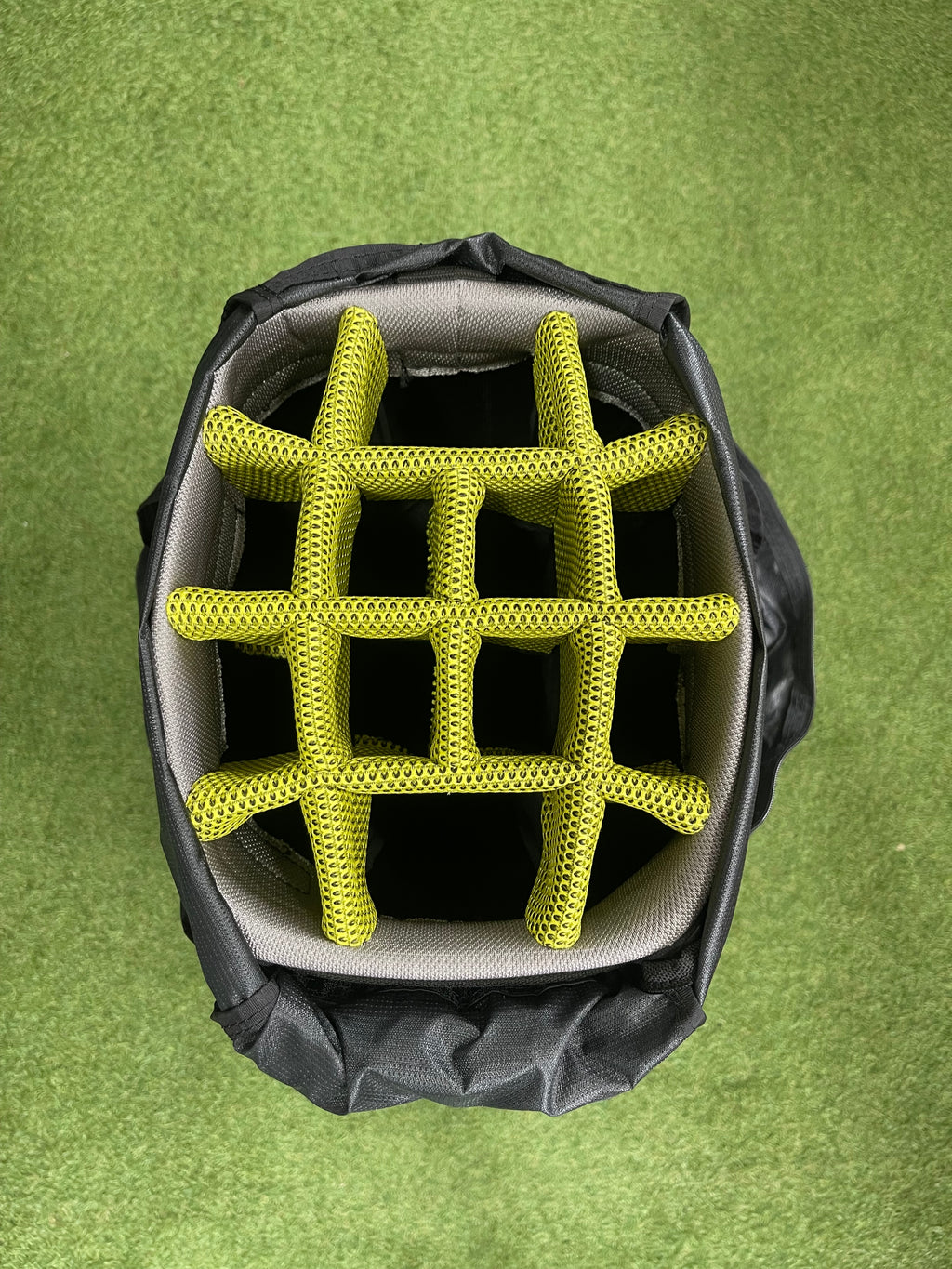 Ping Traverse Cartbag Zwart/Staal
