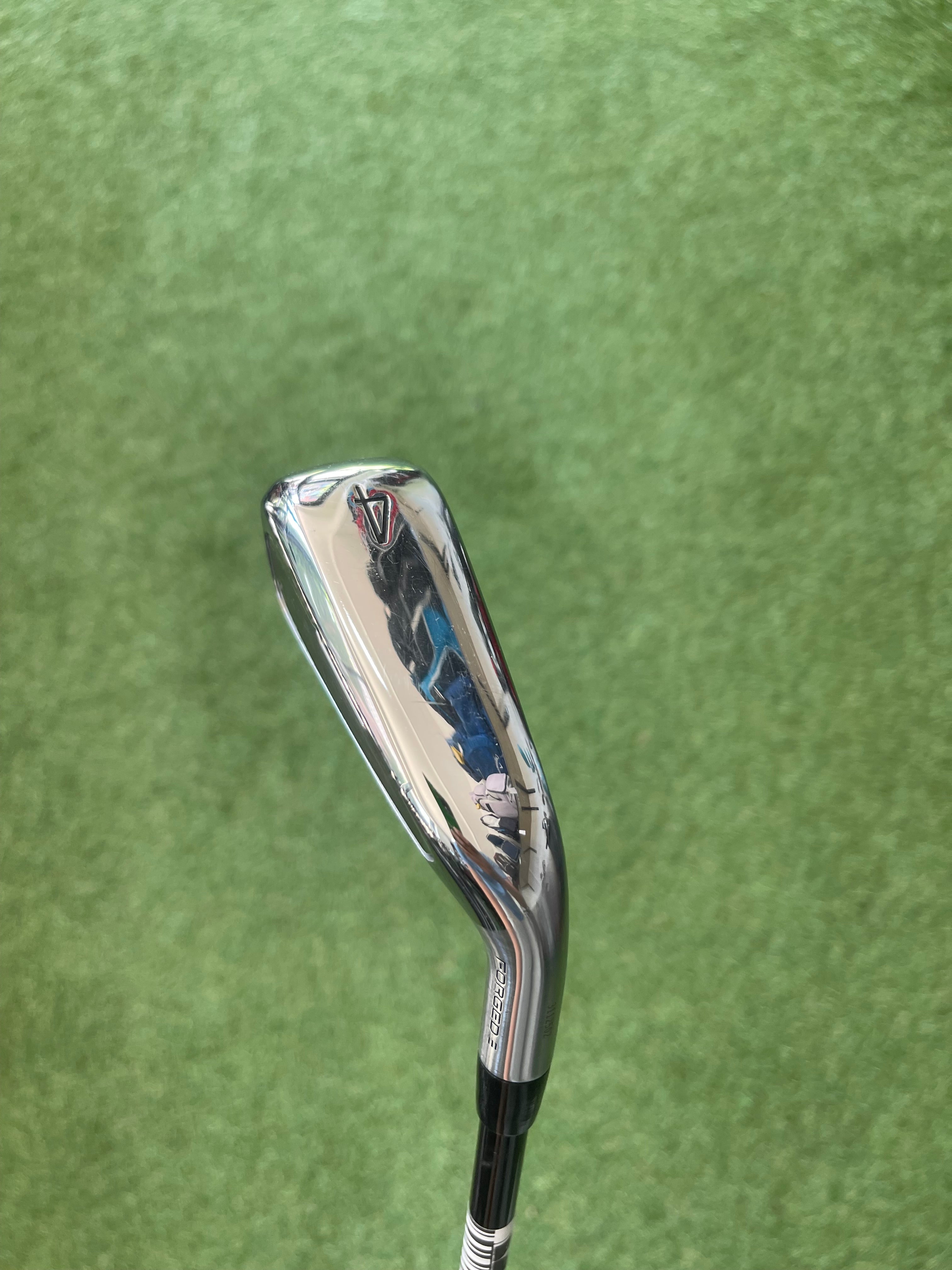 Titleist 505U utility hybrid ijzer 4 (2024)