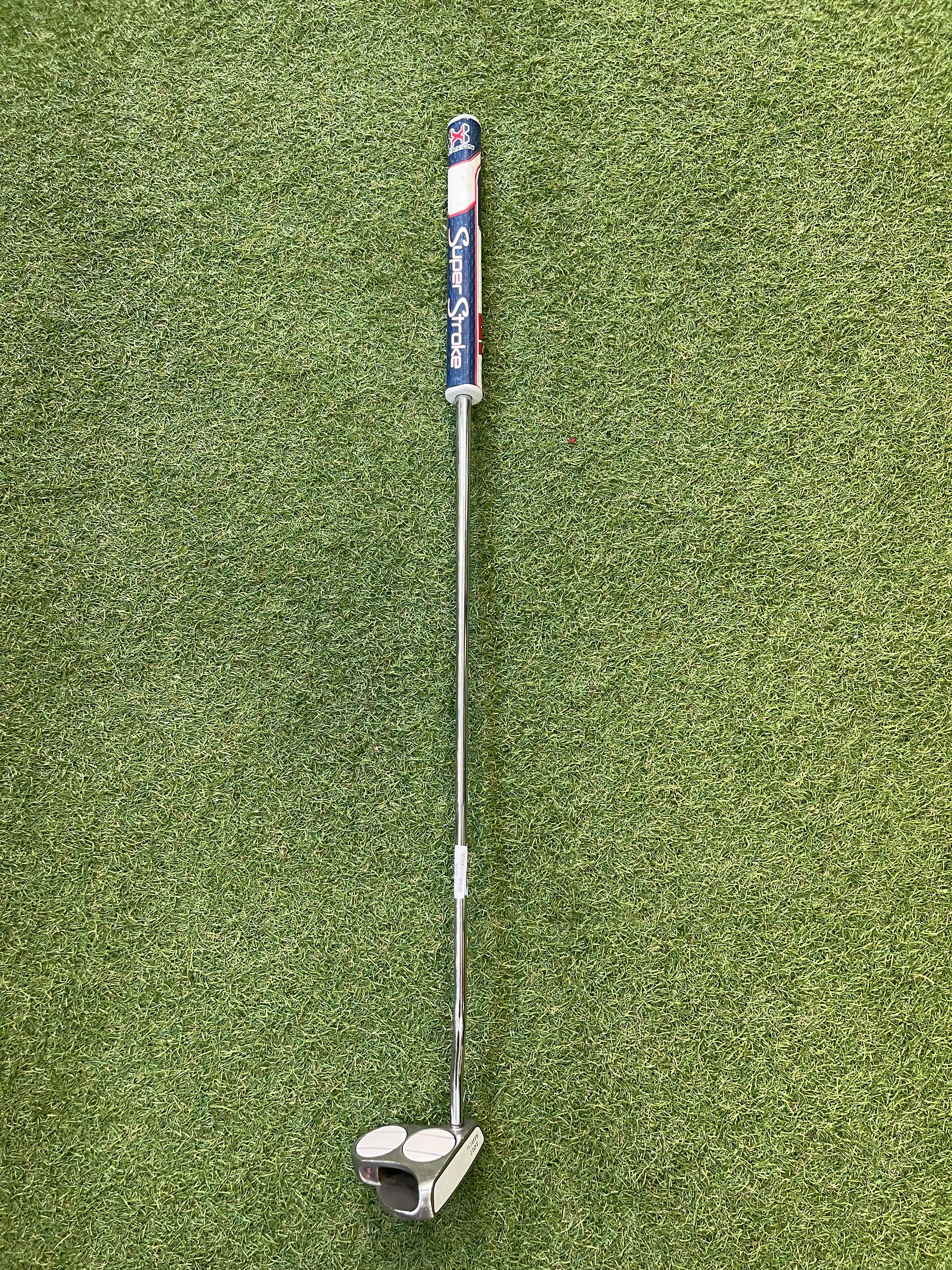 Odyssey White Hot 2-BALL Putter 34” (Super Stroke)