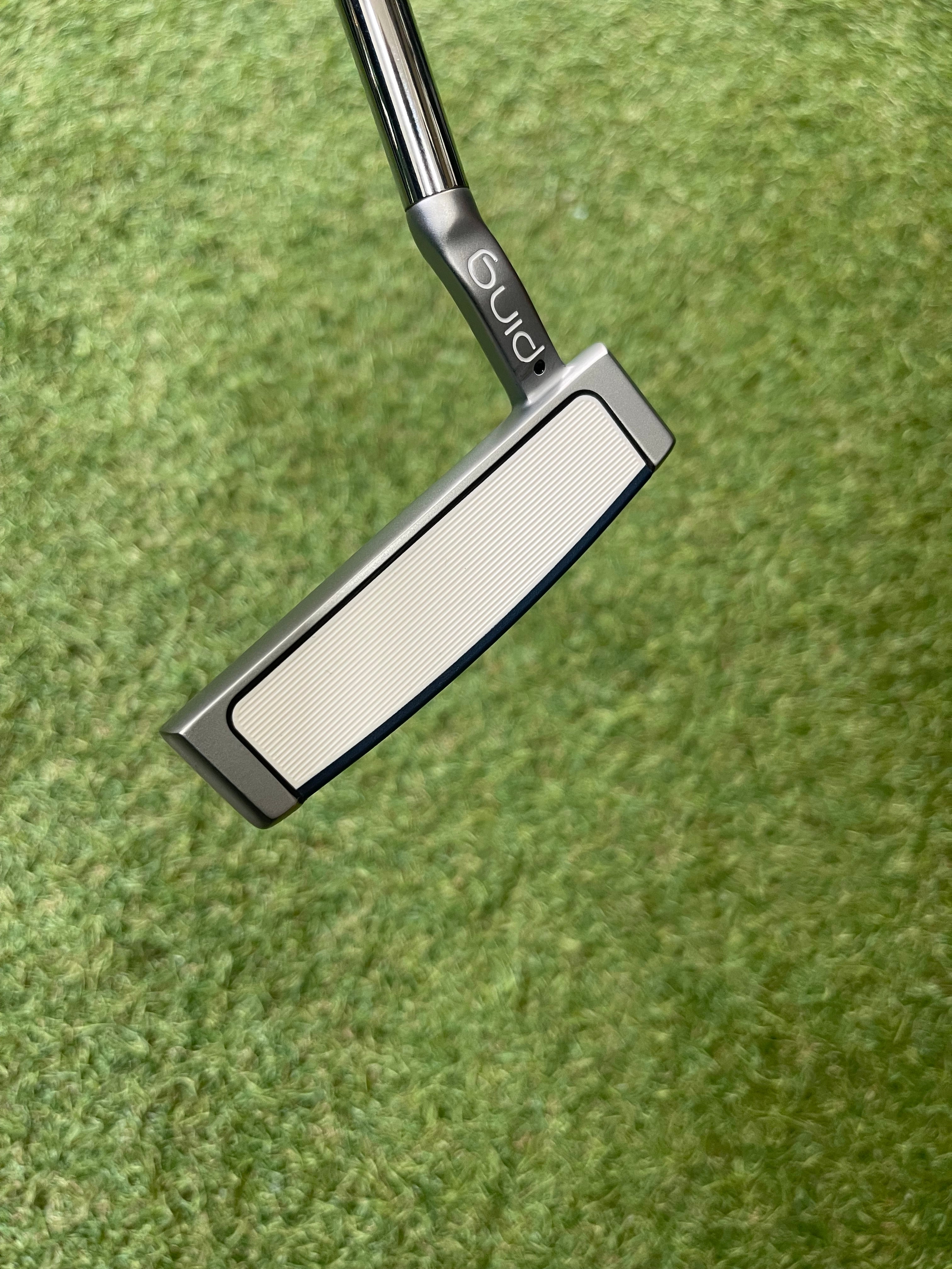 Ping GLe3 Louise putter 33”