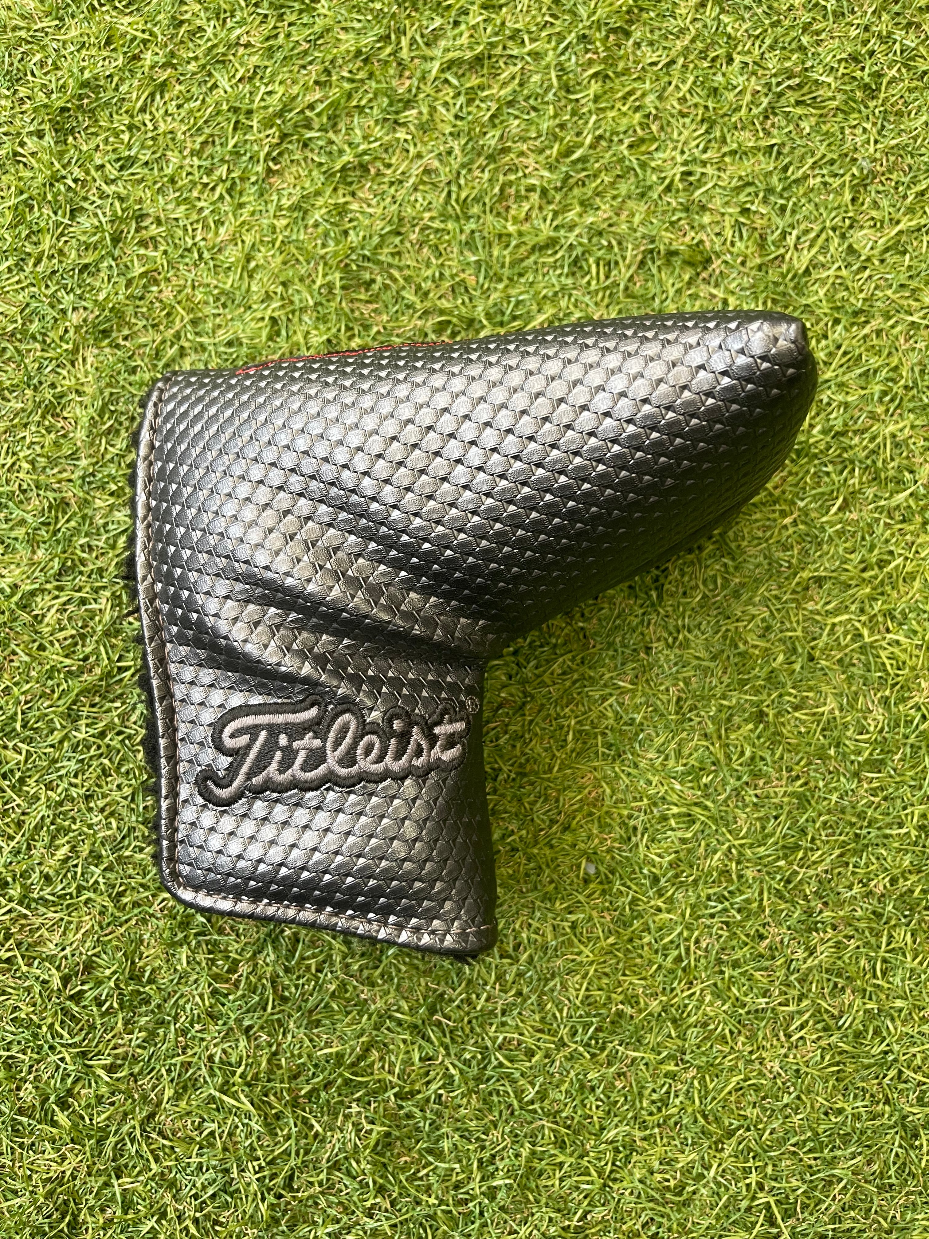 Scotty Cameron Select putter headcover