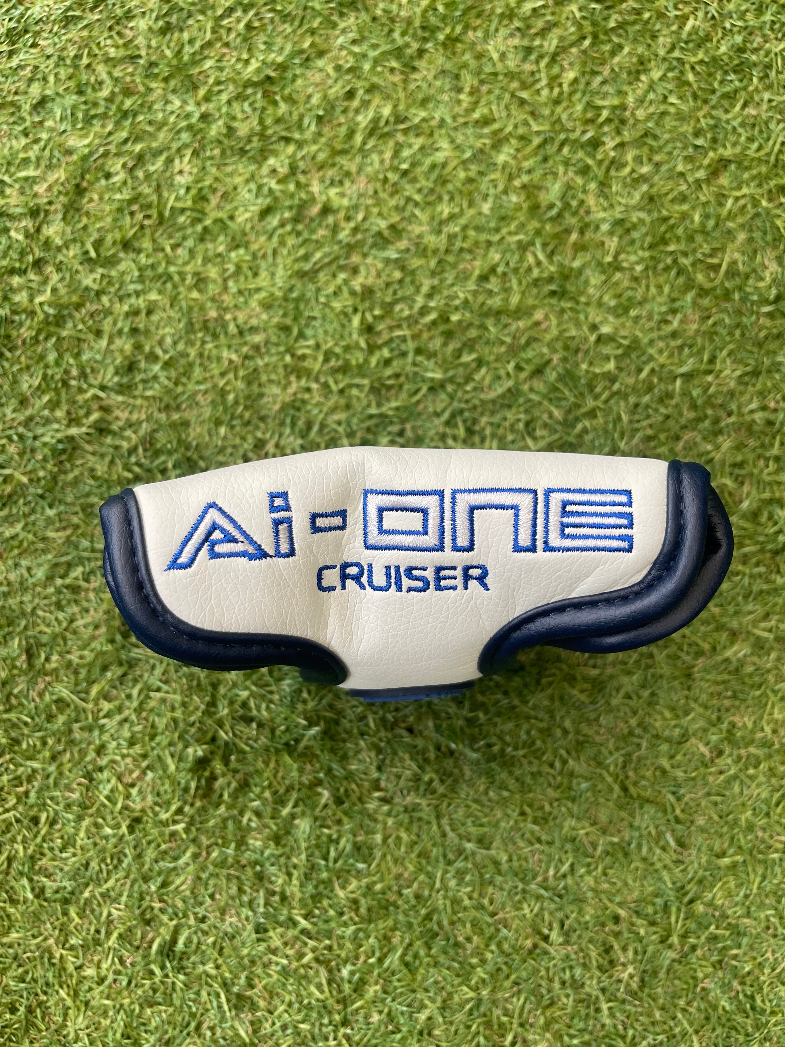 Odyssey AI-One cruiser putter headcover