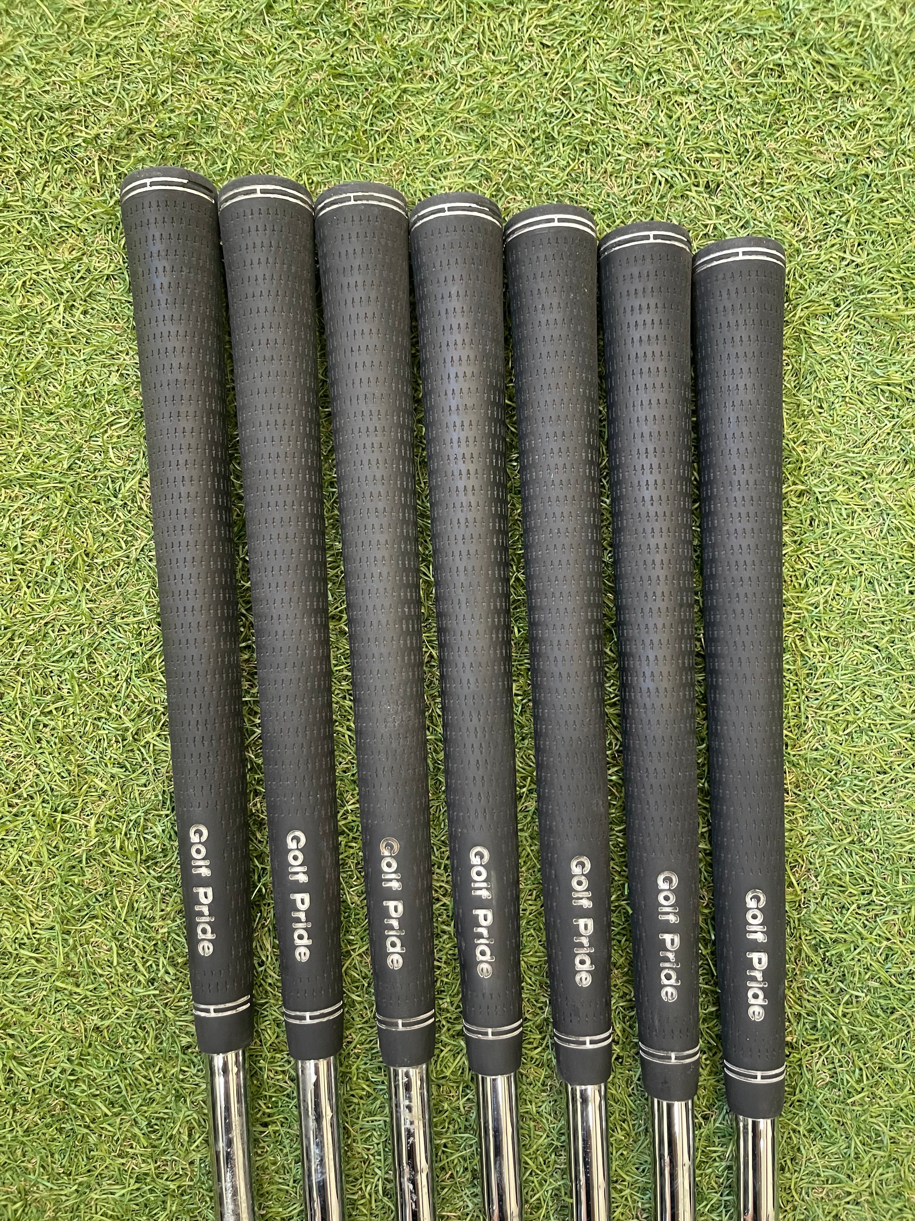 Wilson Di7 ijzerset 4 t/m pw