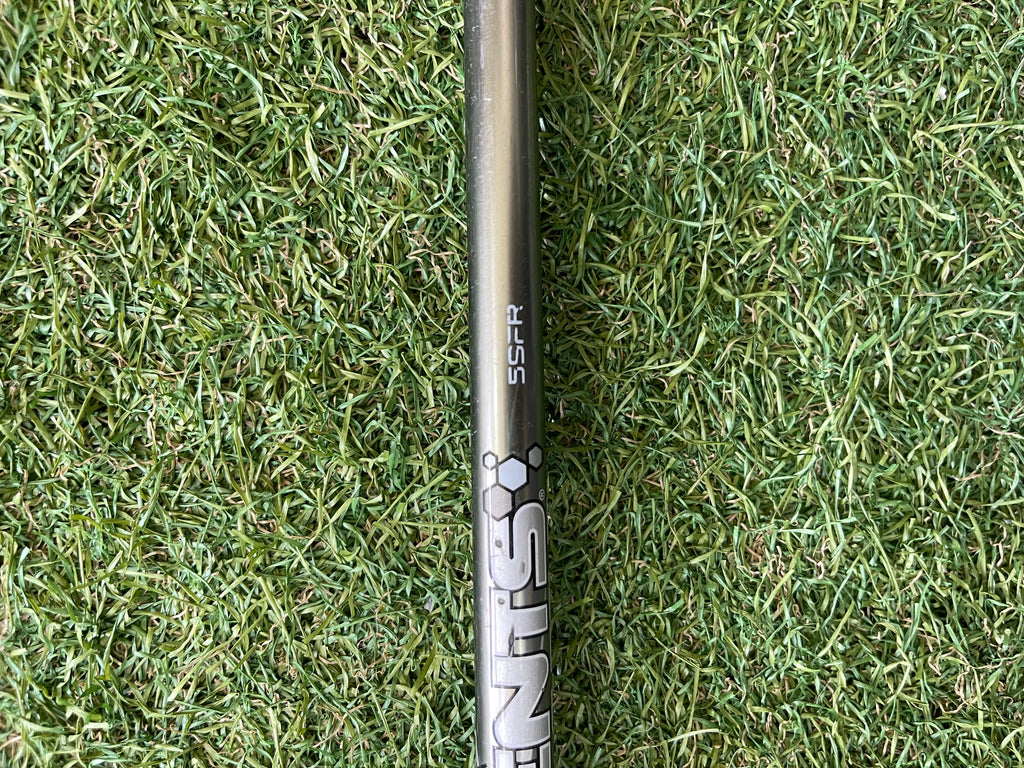 Wilson D300 Ijzer 8 +1”