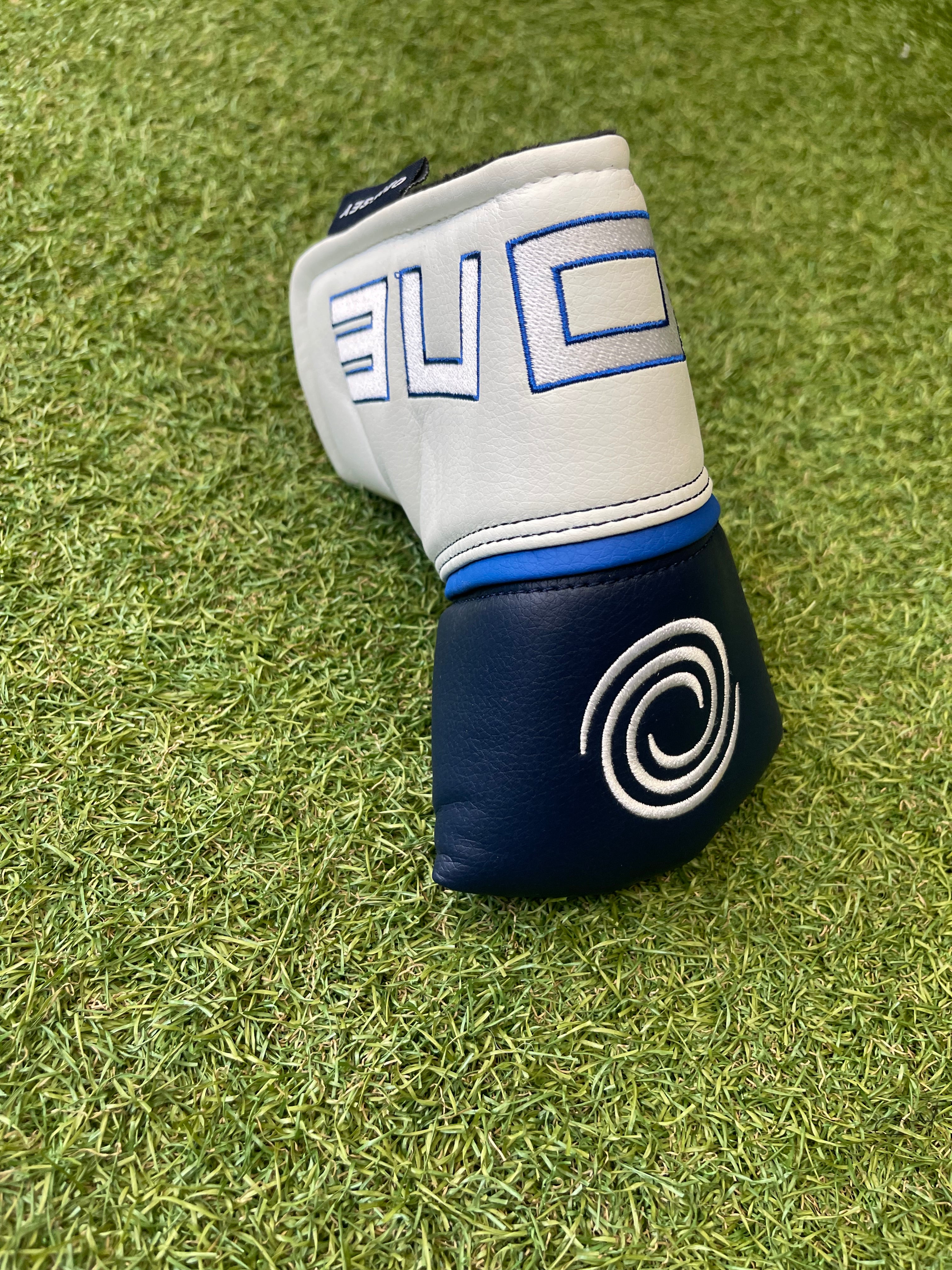 Odyssey AI-One putter headcover