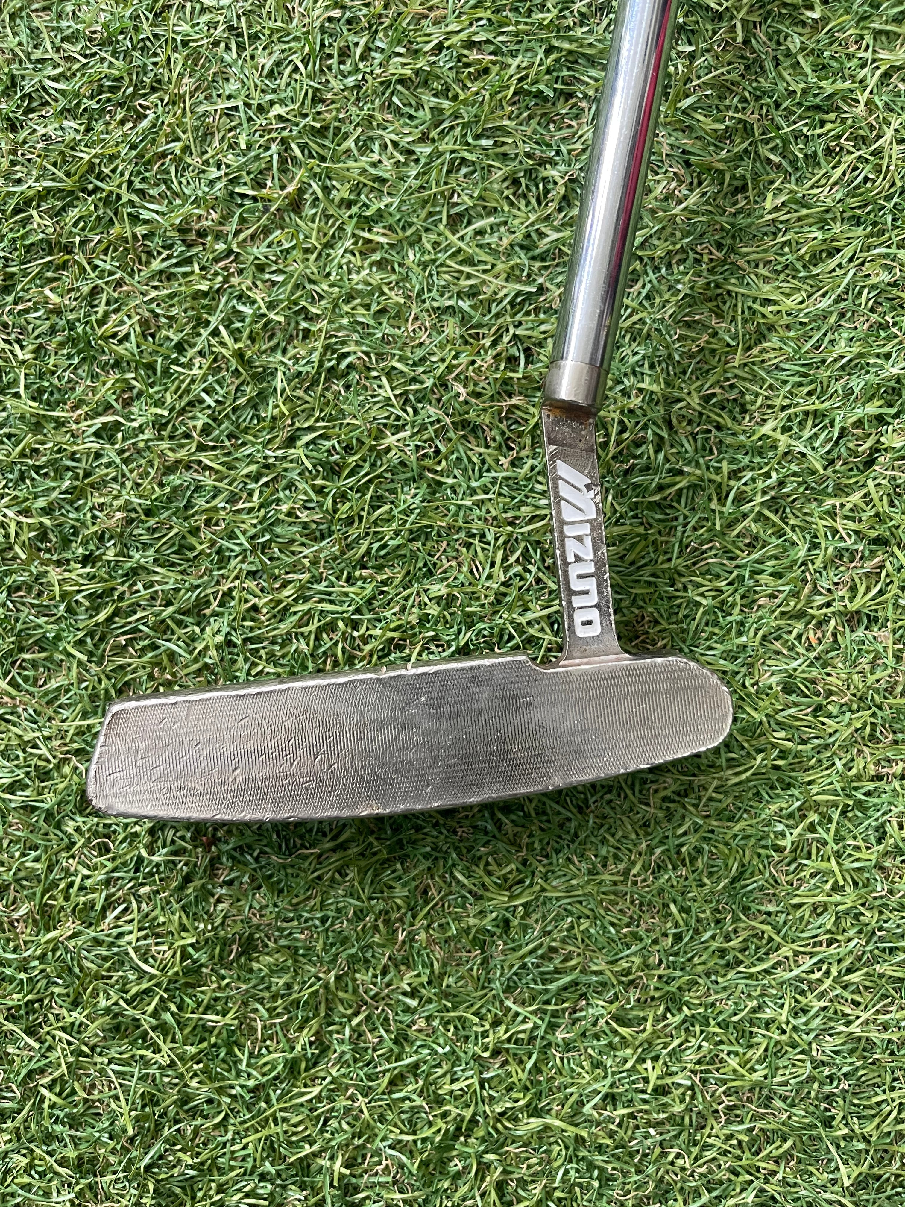 Mizuno Dare to dream S-302 putter 35”