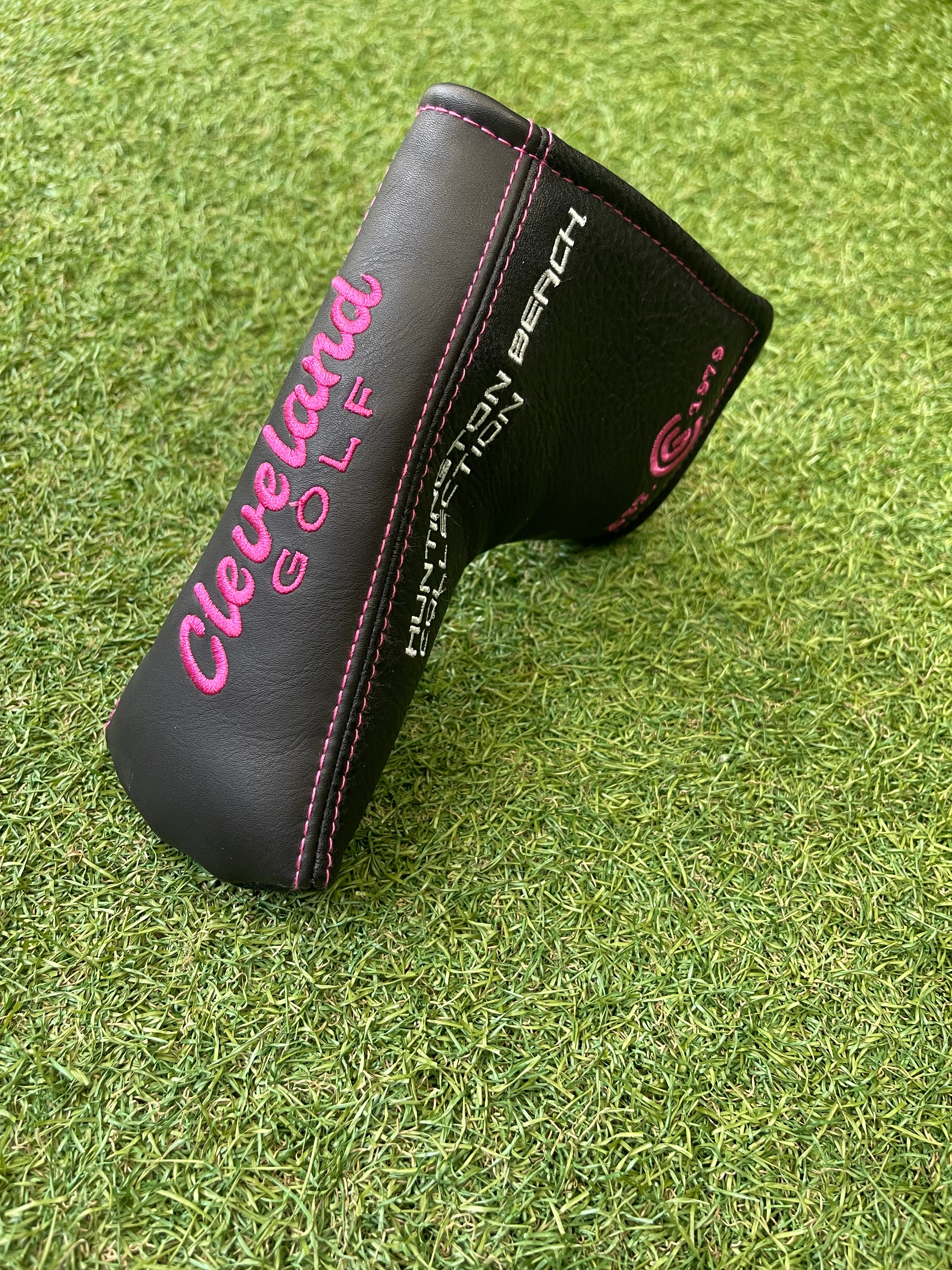Cleveland Huntingston Beach putter headcover