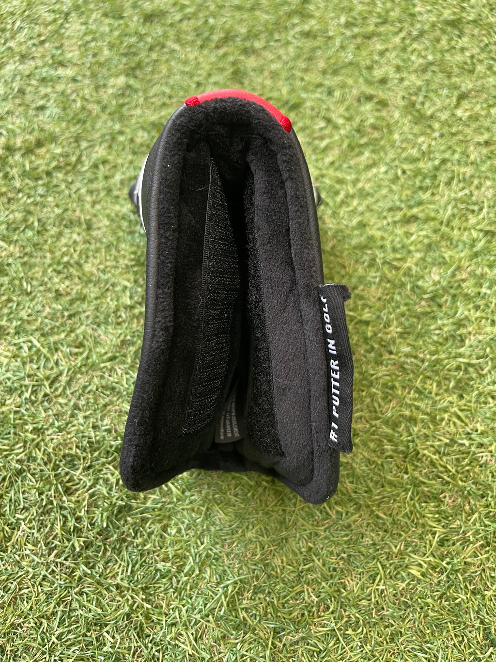 Odyssey DFX putter headcover