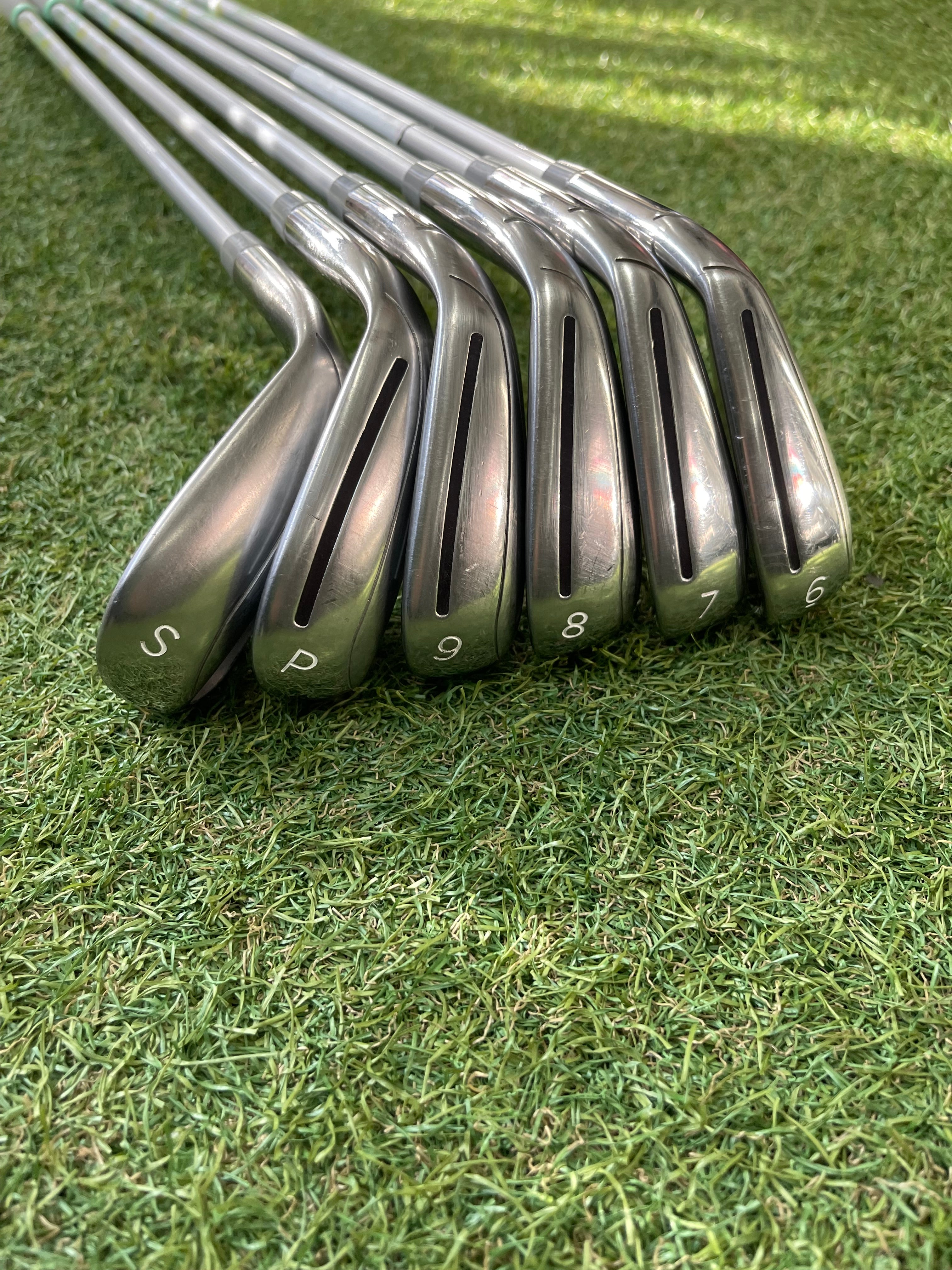 TaylorMade Kalea Ijzerset 6-9, Pw, Sw