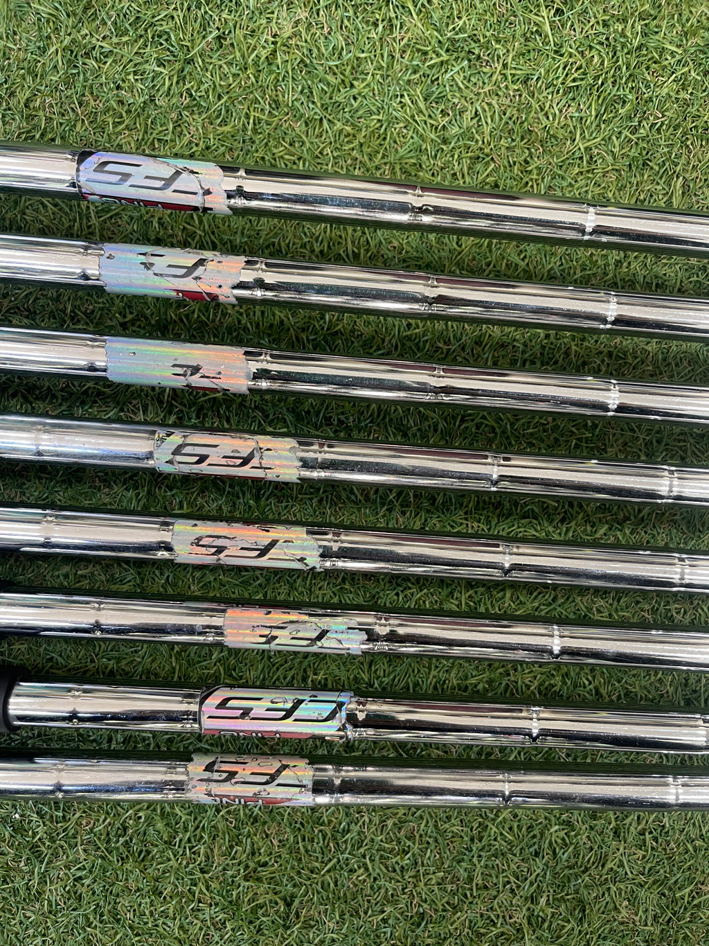 Ping i20 ijzerset 5-9,pw,gw,sw +0,5'' (rode stip_