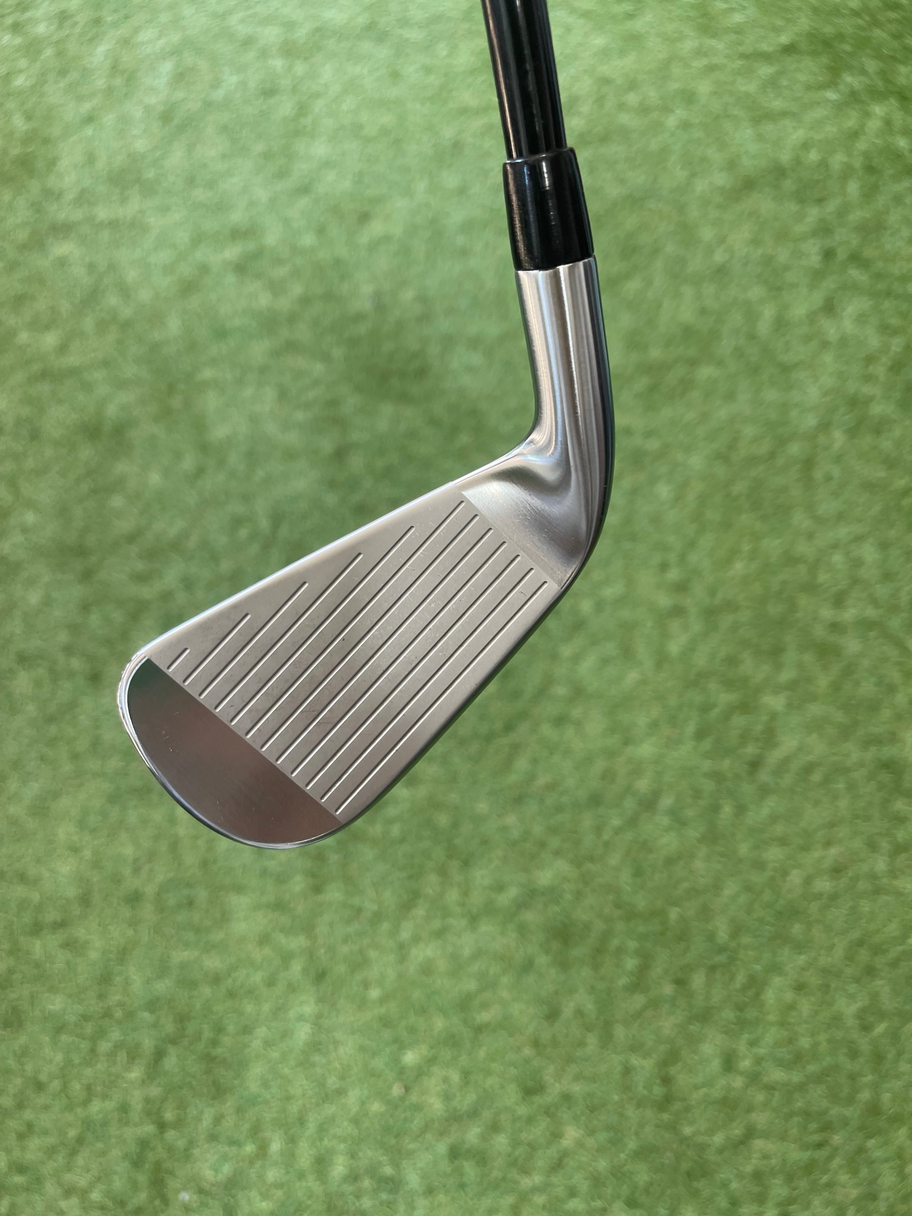 Titleist 505U utility hybrid ijzer 4 (2024)