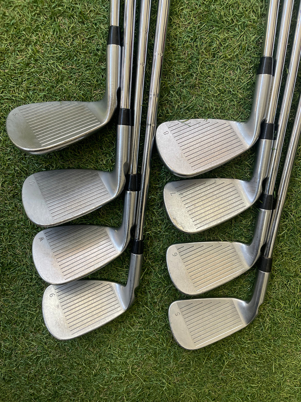 Ping i20 ijzerset 5-9,pw,gw,sw +0,5'' (rode stip_