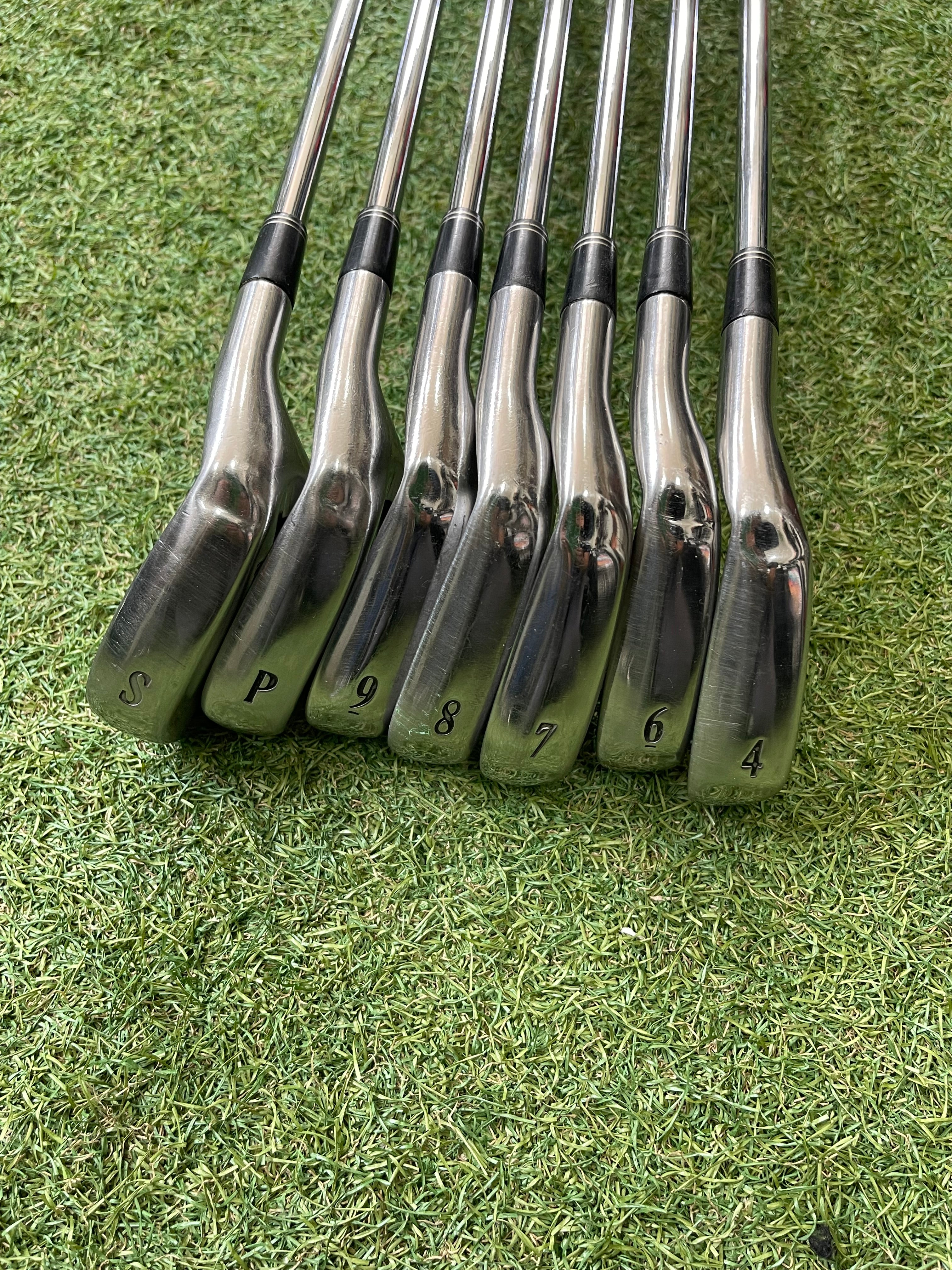 Srixon Z355 Ijzerset 4,6-9,PW,SW