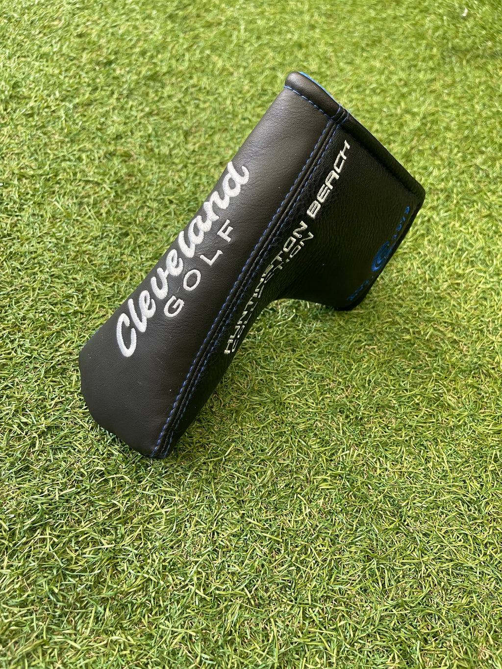 Cleveland Huntingston Beach putter headcover