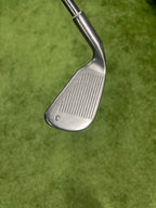 ping-eye2-blue-dot-ijzer-3